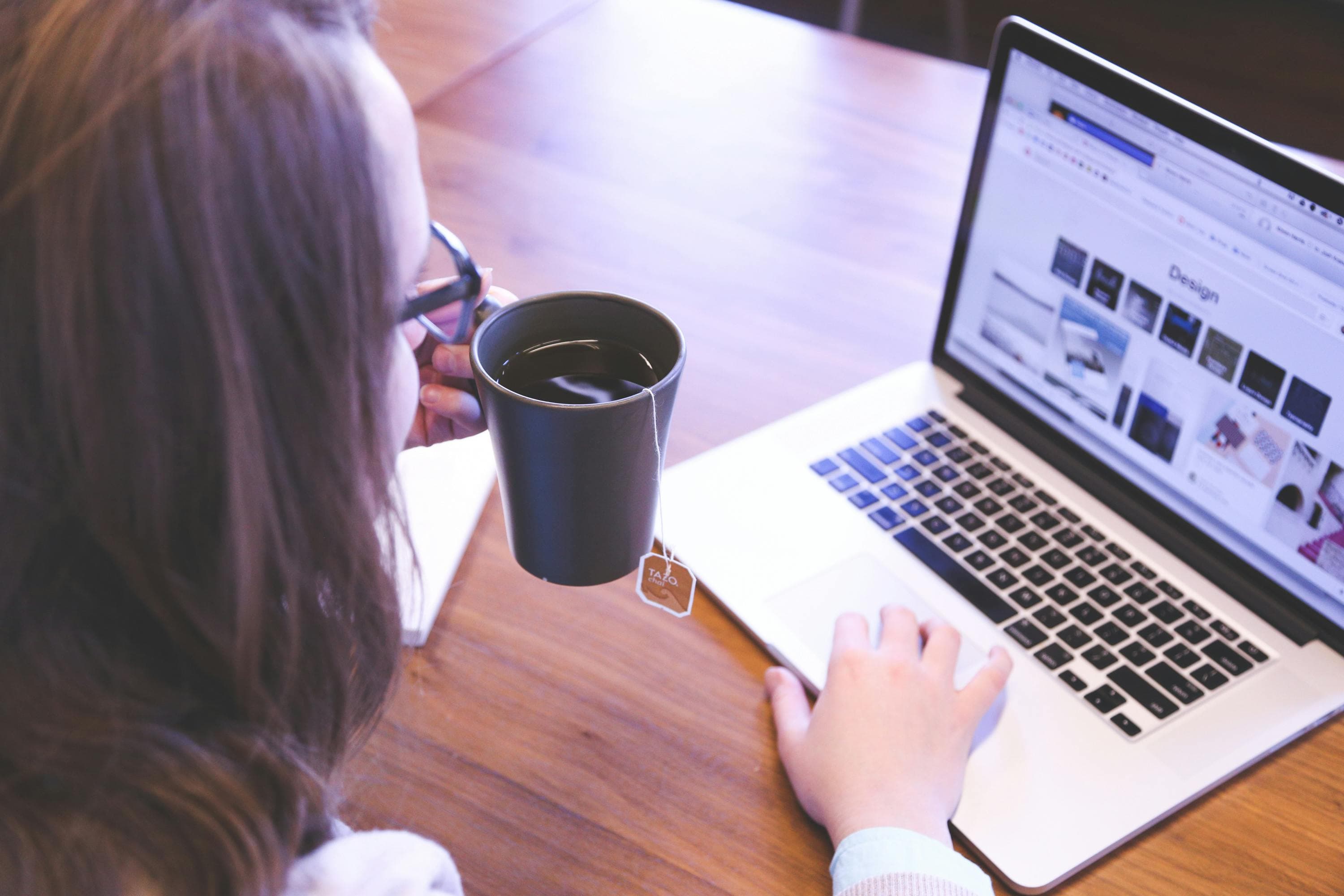 Freelance ou agence web : comment vraiment choisir en 2026